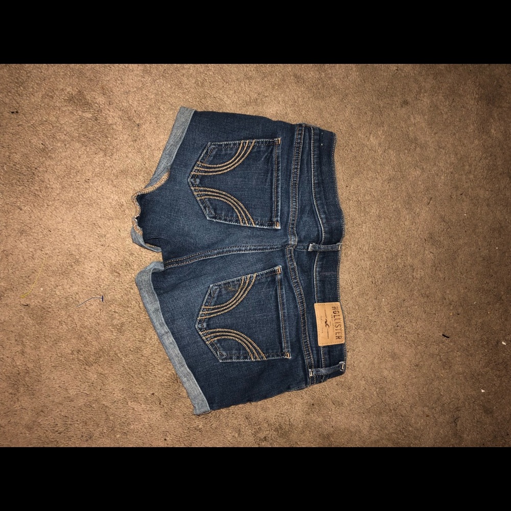 Hollister shorts size 3